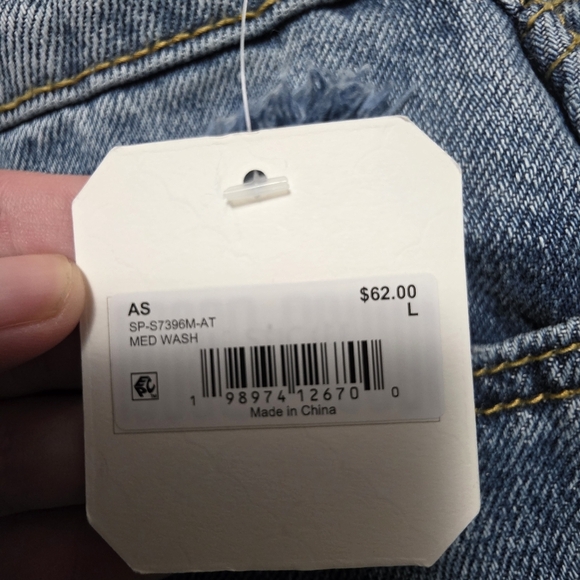 Altar'd State Denim Shorts NWT Size Large - Picture 8 of 10